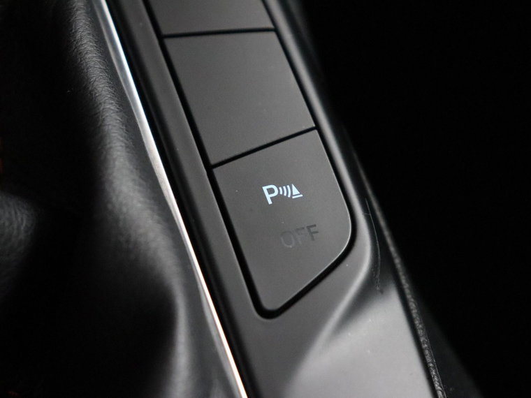 Vehicle Image 24