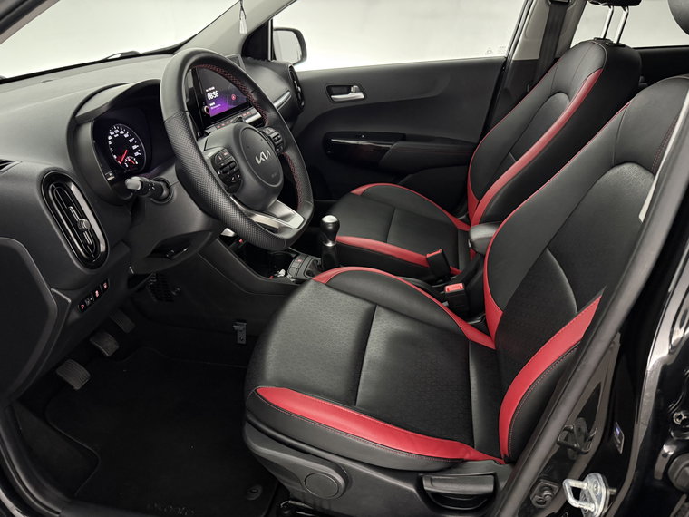 Vehicle Image 30