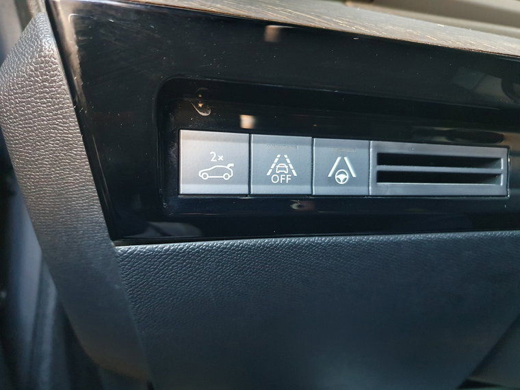 Vehicle Image 27