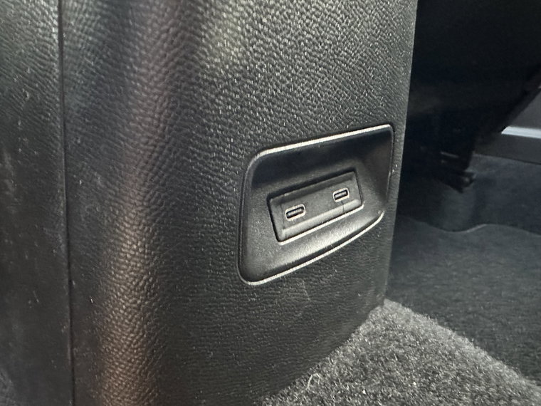 Vehicle Image 24