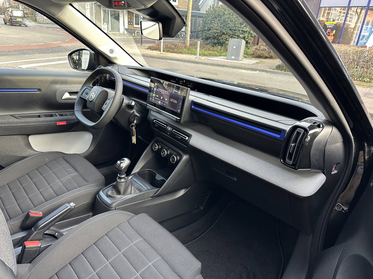 Vehicle Image 26