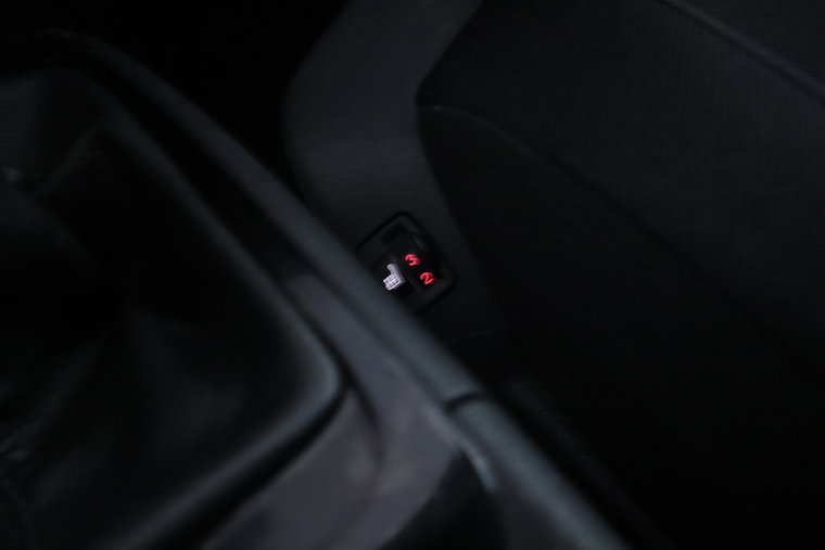 Vehicle Image 26