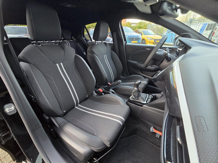Vehicle Image 12