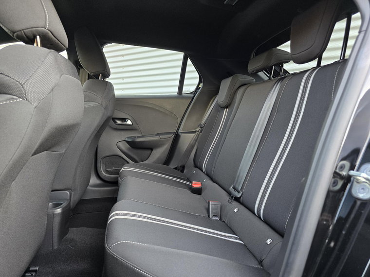 Vehicle Image 35