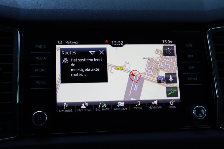 Vehicle Image 22