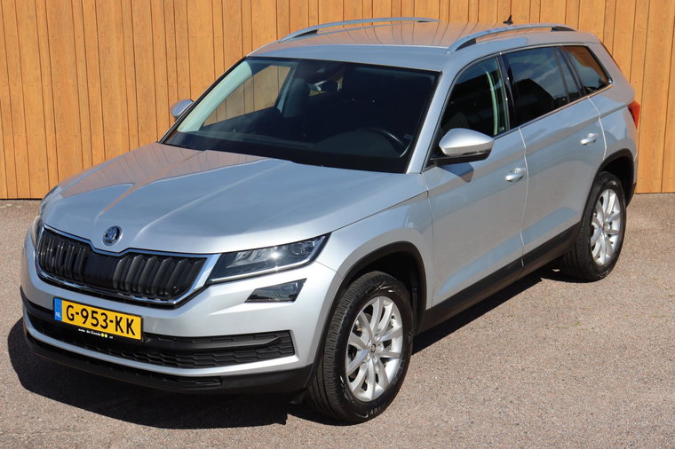 Vehicle Image 6