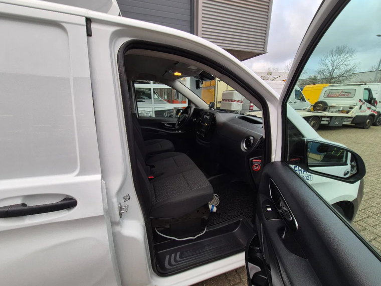 Vehicle Image 31