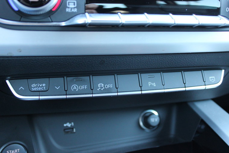 Vehicle Image 35