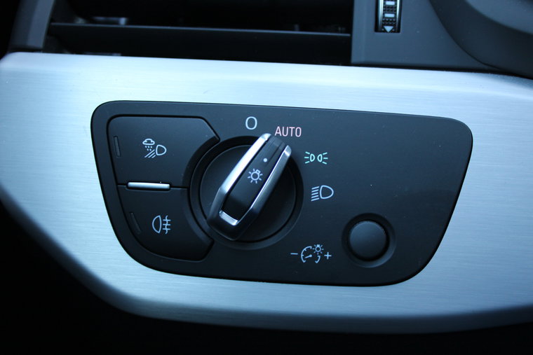 Vehicle Image 37