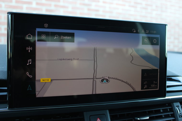 Vehicle Image 8