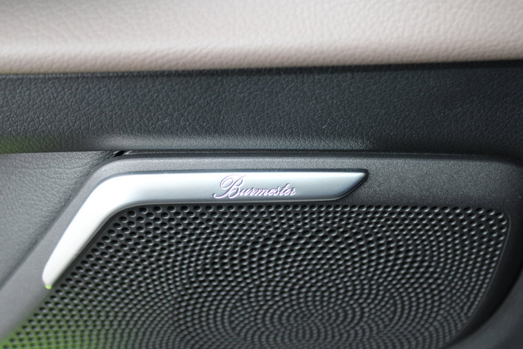 Vehicle Image 23