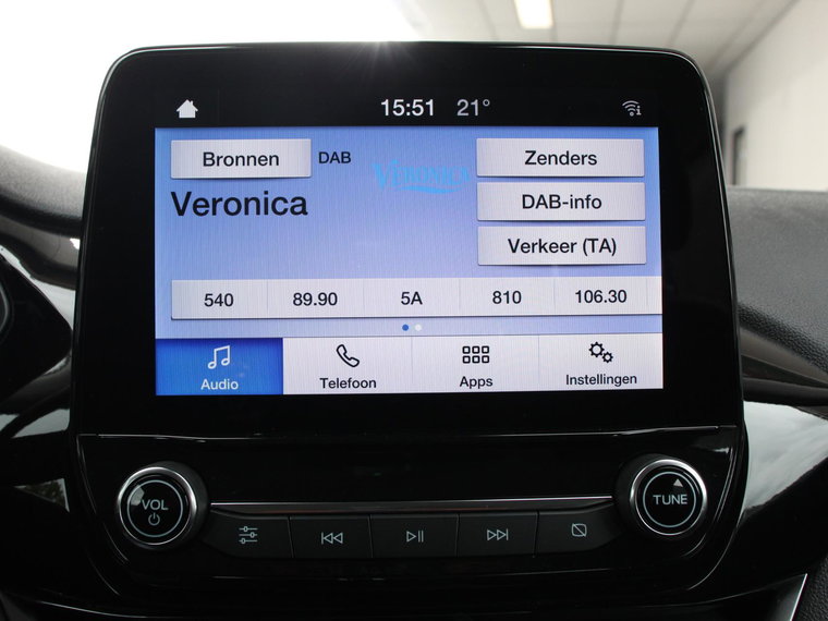 Vehicle Image 33