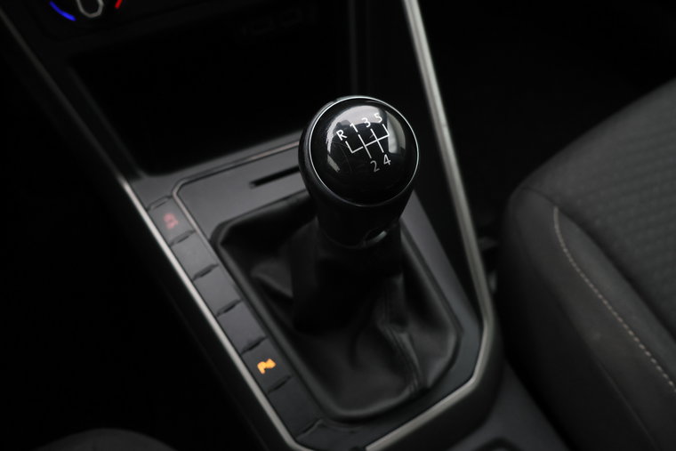 Vehicle Image 35