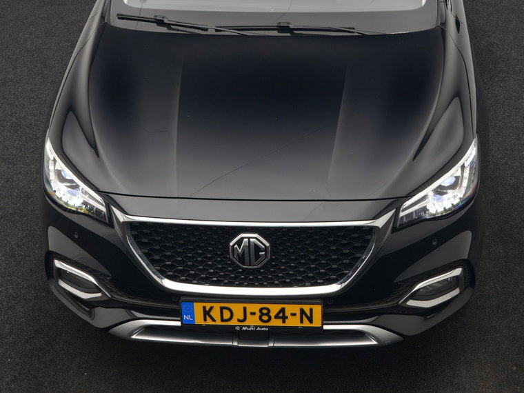 Vehicle Image 32