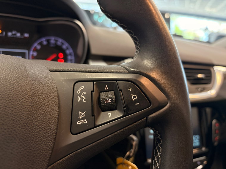 Vehicle Image 29