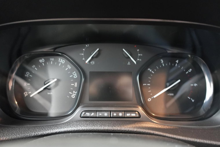Vehicle Image 19