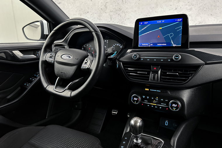 Vehicle Image 15