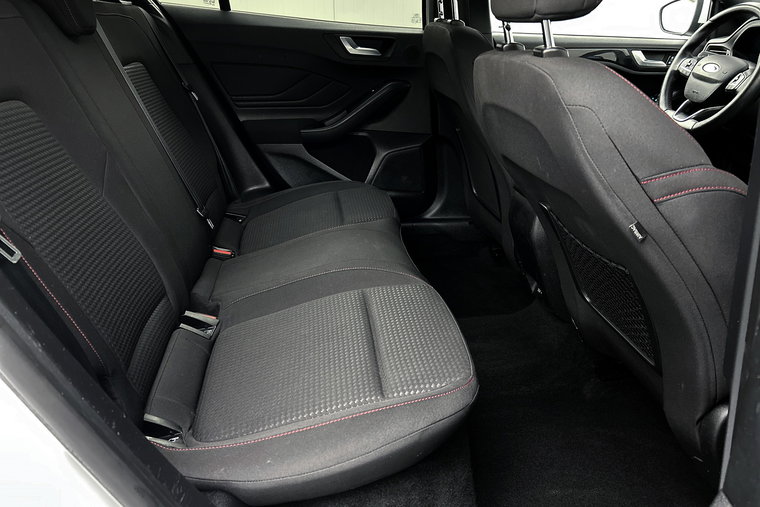 Vehicle Image 28