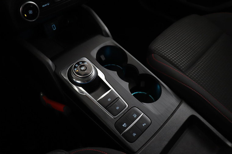 Vehicle Image 25