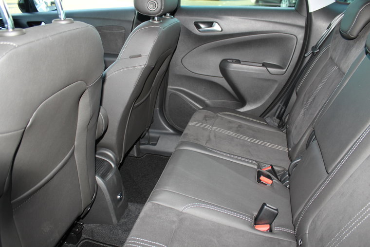 Vehicle Image 37