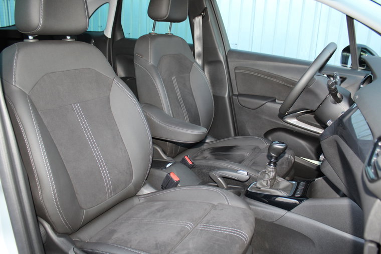 Vehicle Image 41