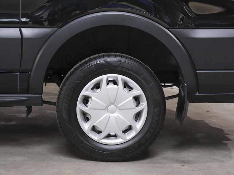Vehicle Image 39