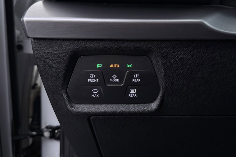 Vehicle Image 36