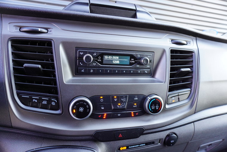 Vehicle Image 15