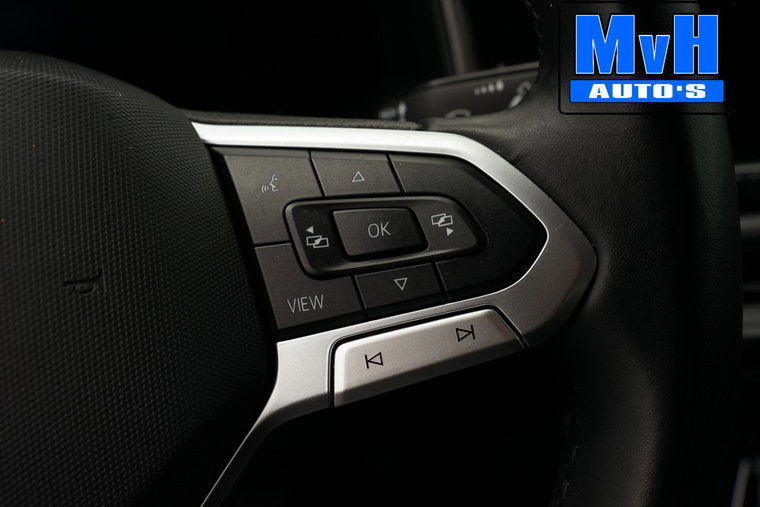 Vehicle Image 50