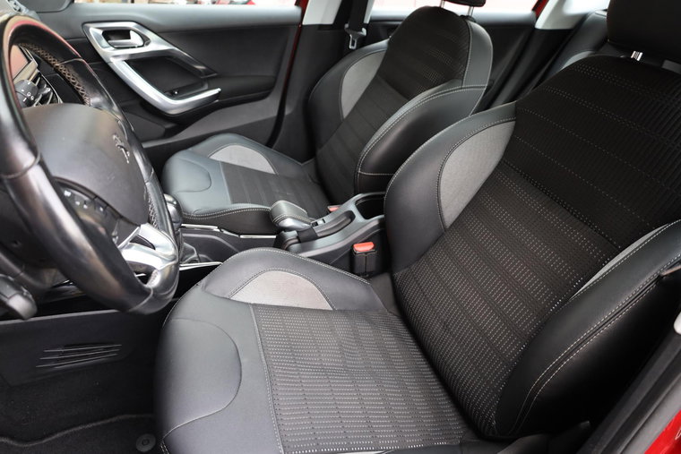 Vehicle Image 20