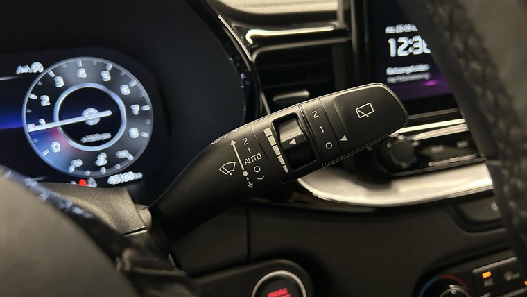 Vehicle Image 36