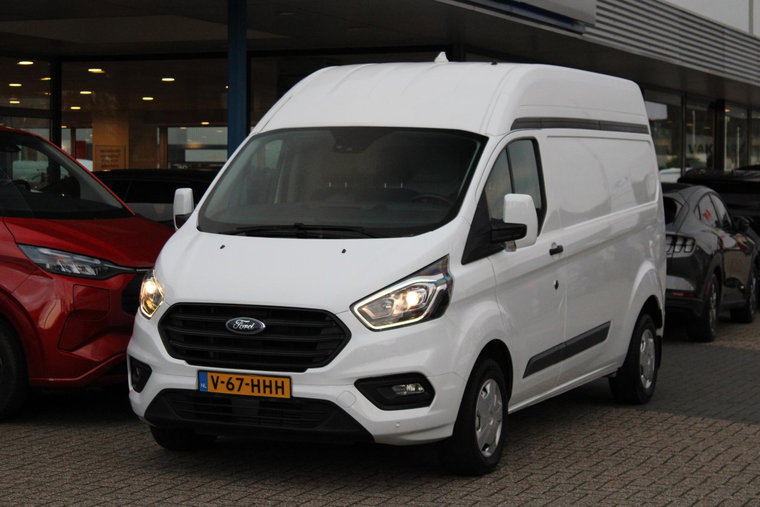 Vehicle Image 8