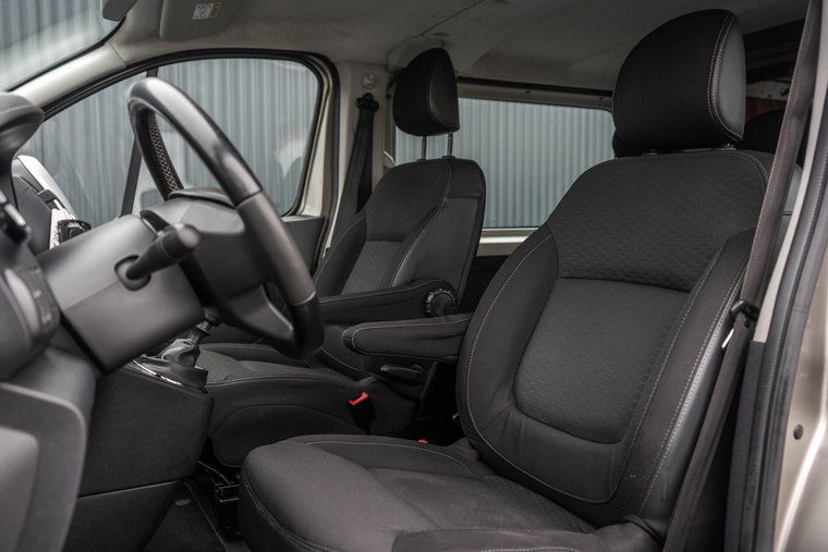 Vehicle Image 12