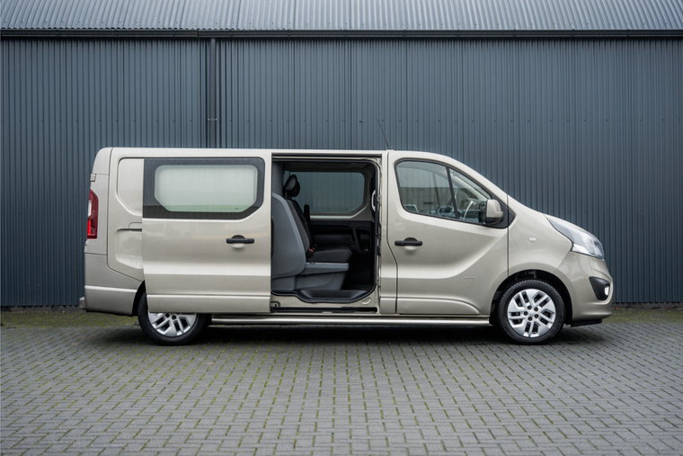 Vehicle Image 7