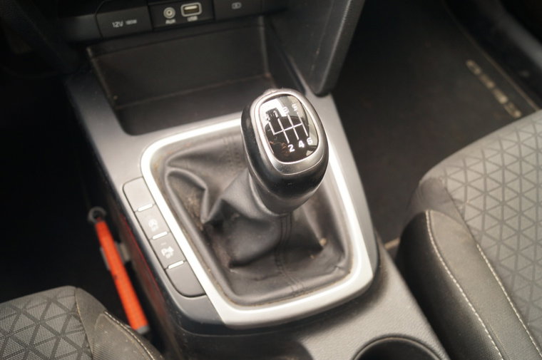 Vehicle Image 15