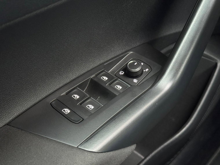 Vehicle Image 34