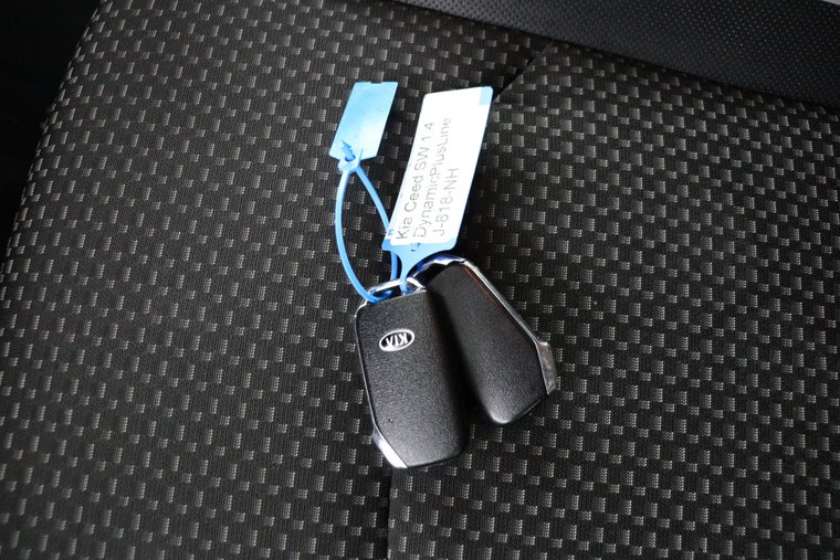 Vehicle Image 40