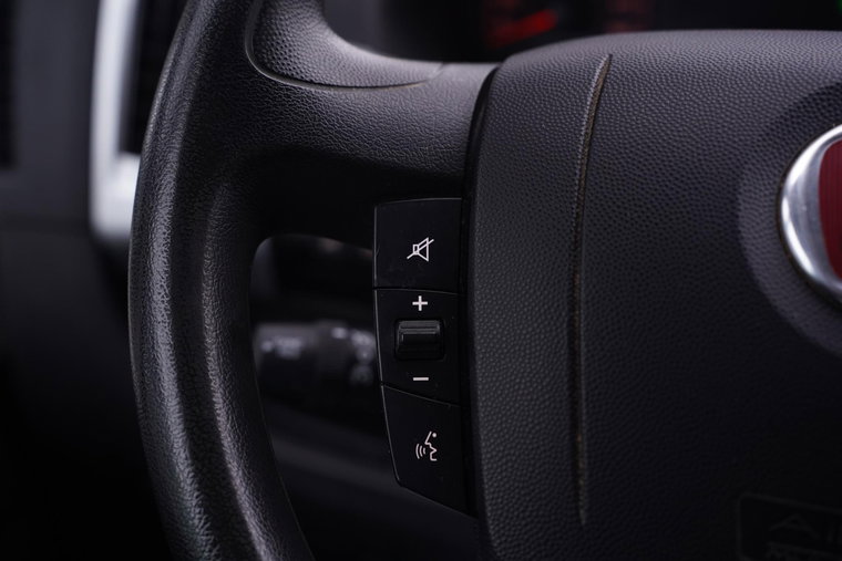 Vehicle Image 38