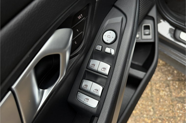 Vehicle Image 45
