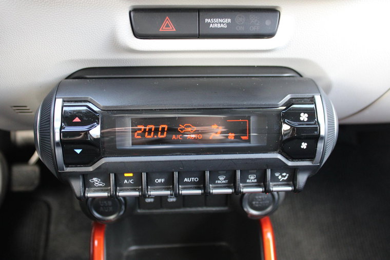 Vehicle Image 27