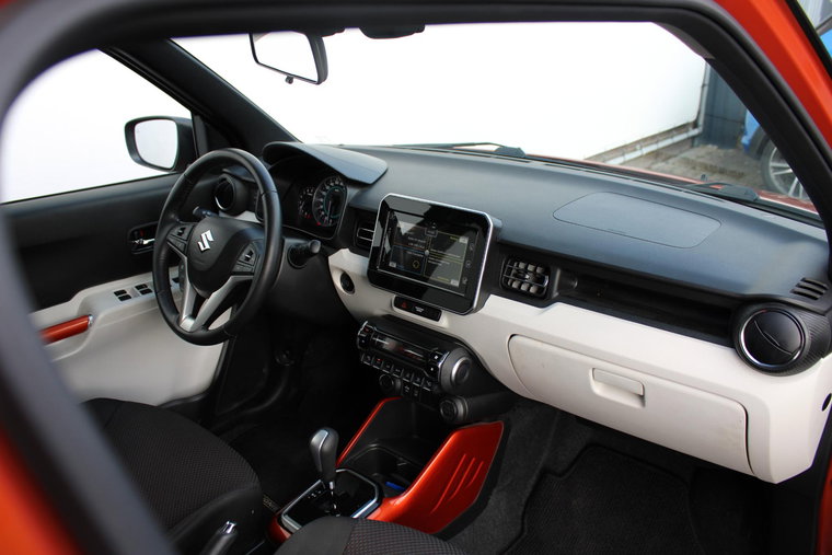Vehicle Image 35