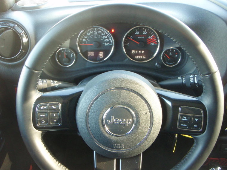 Vehicle Image 16