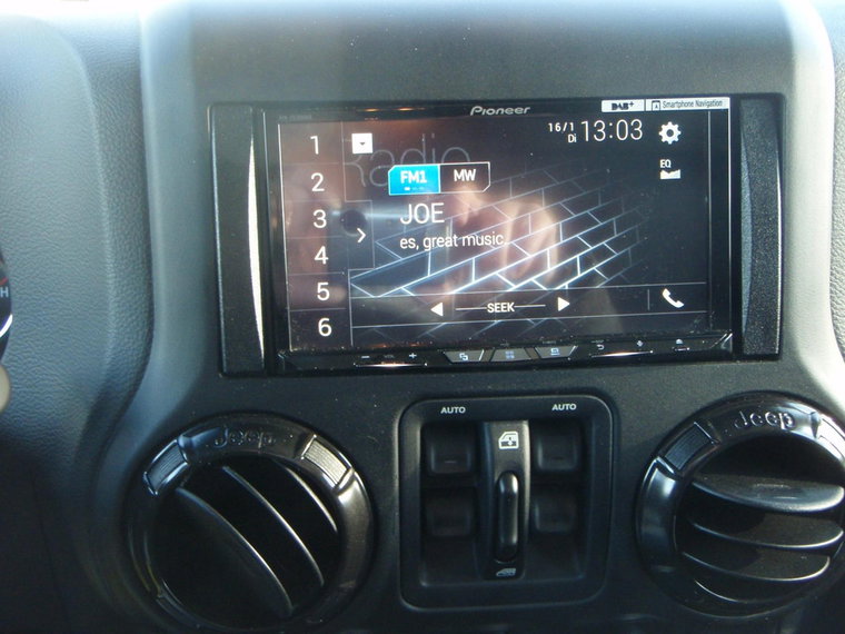 Vehicle Image 17