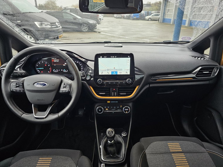 Vehicle Image 21