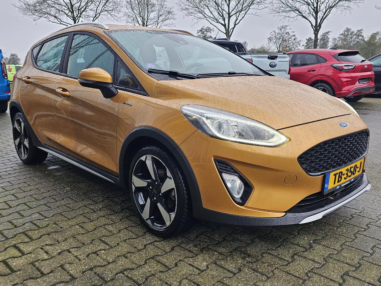 Vehicle Image 6