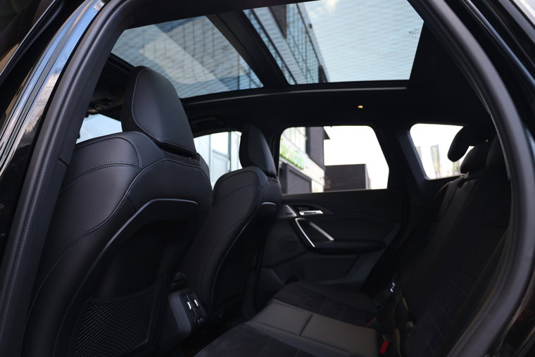 Vehicle Image 45
