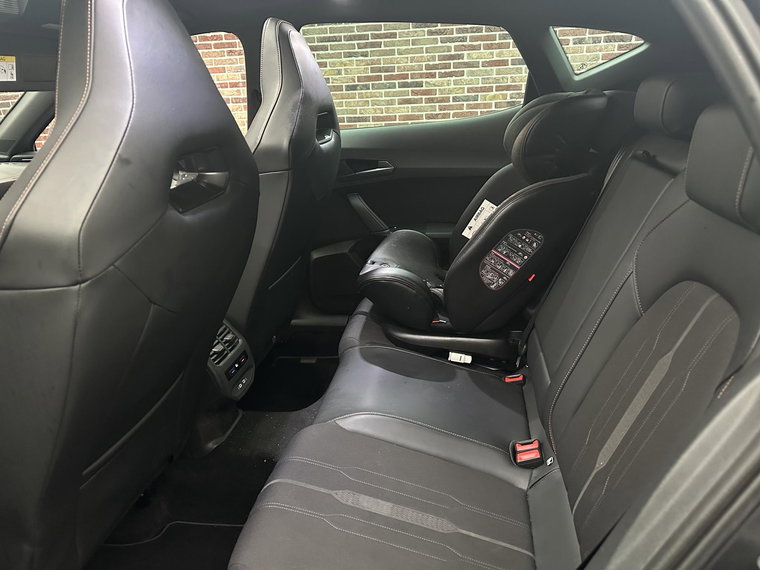 Vehicle Image 28