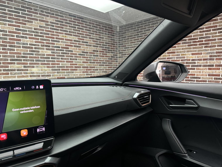 Vehicle Image 32