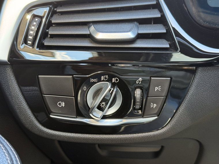 Vehicle Image 39