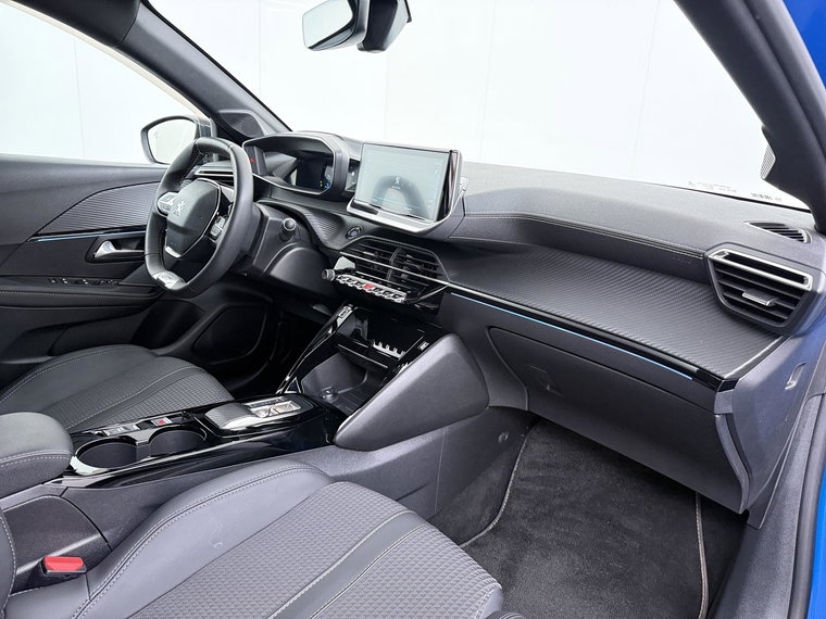 Vehicle Image 40